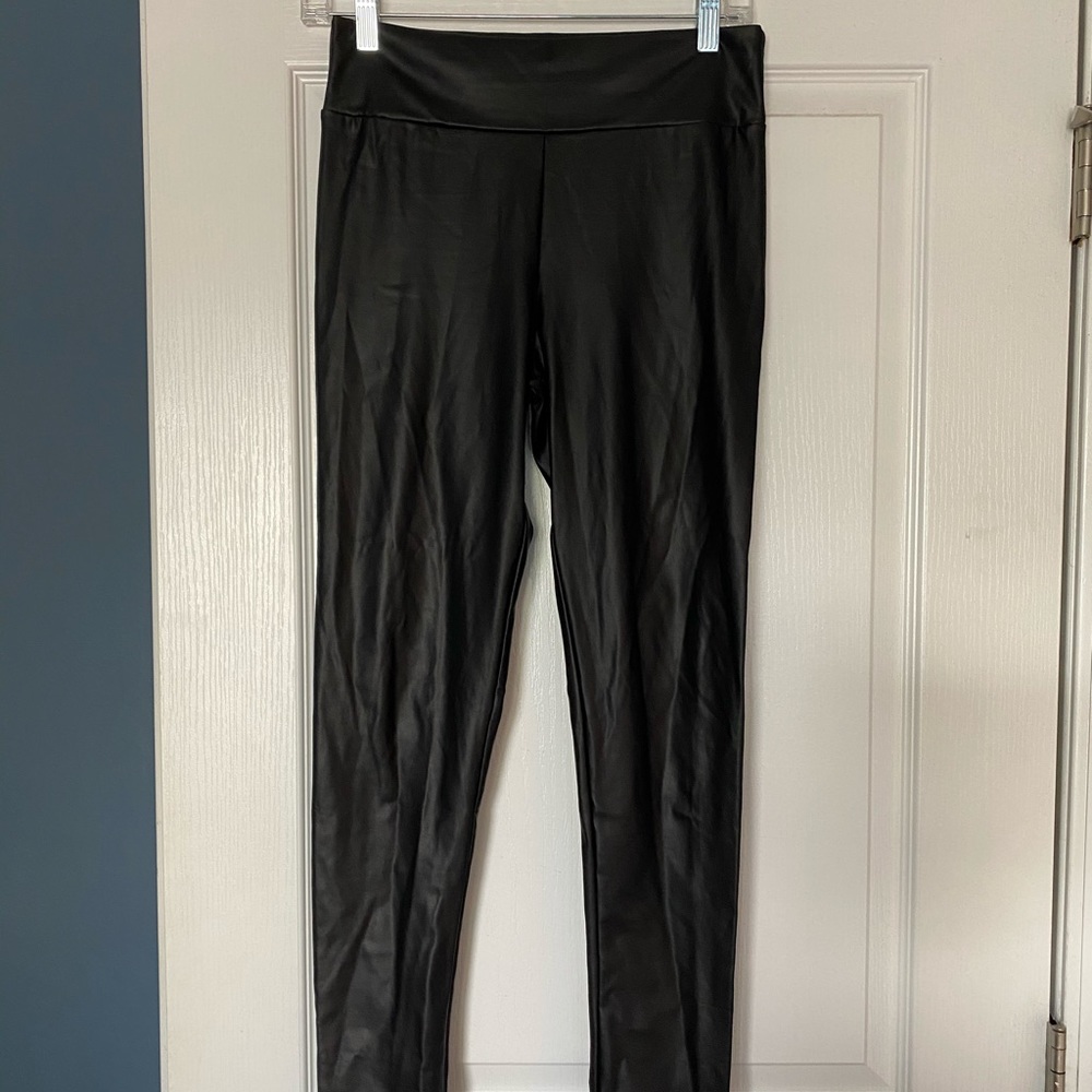 Black faux leather leggings